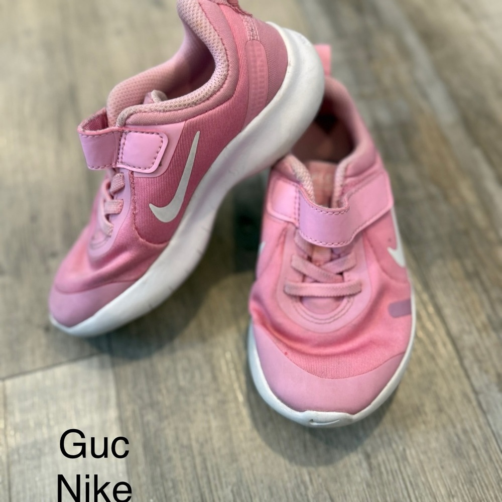 Nike Kids Pink Sneakers